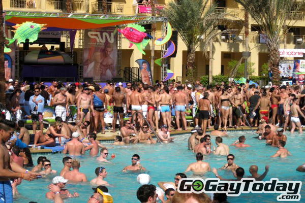 gay sex club palm springs